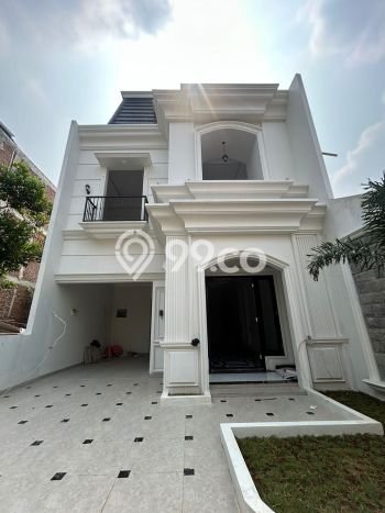 Siap Huni Hunian Elit 4 Kamar di Jagakarsa Dekat ke Mana Pun Siap Huni Hunian Elit 4 Kamar di Jagakarsa Dekat ke Mana Pun