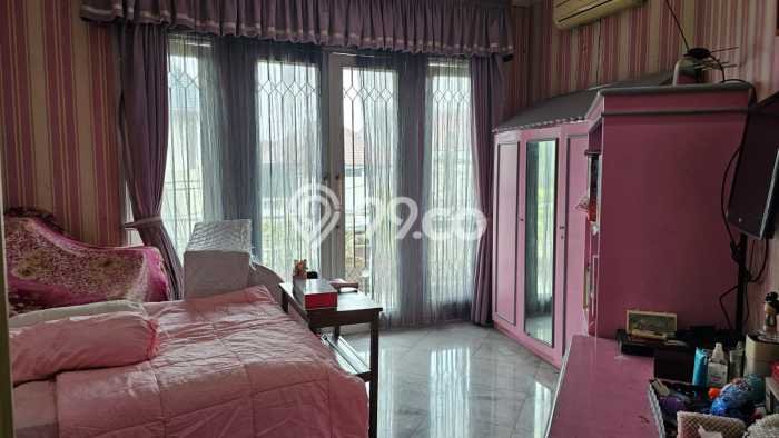 Hunian Elit LB 600m2 Siap Pakai Desain Elegan di Pondok Indah, Jakarta Selatan Hunian Elit LB 600m2 Siap Pakai Desain Elegan di Pondok Indah, Jakarta Selatan