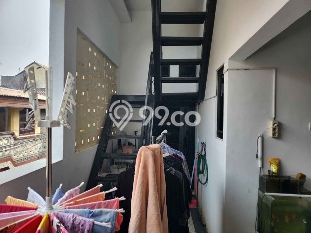 For Sale Rumah 4 Kamar Lokasi Ideal Nyaman dan Strategis di Jatinegara For Sale Rumah 4 Kamar Lokasi Ideal Nyaman dan Strategis di Jatinegara