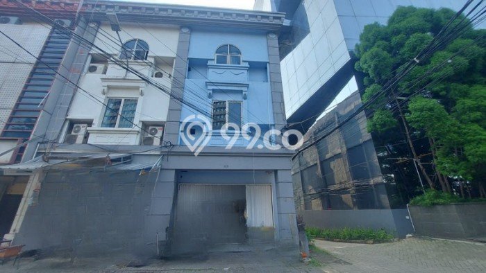 Ruko Disewa di Pancoran, Jakarta Selatan, LT 75m2 / LB 180m2 Ruko Disewa di Pancoran, Jakarta Selatan, LT 75m2 / LB 180m2
