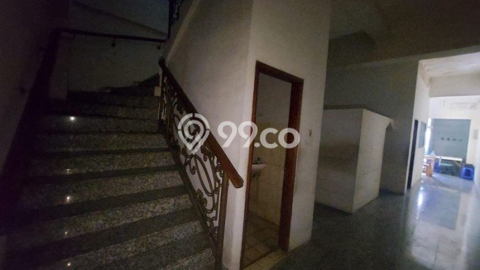 Ruko Disewa di Pancoran, Jakarta Selatan, LT 75m2 / LB 180m2 Ruko Disewa di Pancoran, Jakarta Selatan, LT 75m2 / LB 180m2