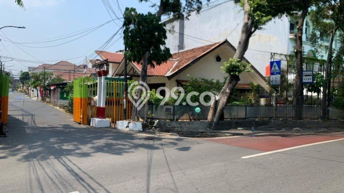 Rumah Mewah Dijual LT 520m2 di Grogol Petamburan, Jakarta Barat Rumah Mewah Dijual LT 520m2 di Grogol Petamburan, Jakarta Barat