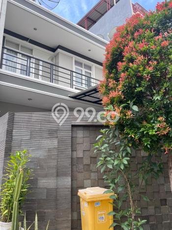 Rumah Eksklusif Siap Huni LT 175m2 di Penjaringan, Jakarta Utara Rumah Eksklusif Siap Huni LT 175m2 di Penjaringan, Jakarta Utara