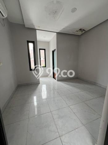 SPECIAL LISTING! Rumah area , 3 KT, Dekat Fasilitas, Luas 100m2m² LB 120m2m² SPECIAL LISTING! Rumah area , 3 KT, Dekat Fasilitas, Luas 100m2m² LB 120m2m²