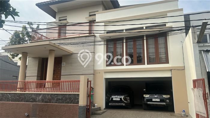 Hunian Mewah Siap Huni LT 217m2 di Ciputat, Tangerang Selatan Hunian Mewah Siap Huni LT 217m2 di Ciputat, Tangerang Selatan