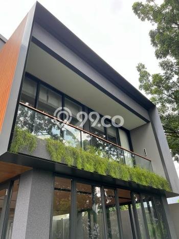 Ready to Use! Premium House LT 224m2 Desain Elegan di Kemang Ready to Use! Premium House LT 224m2 Desain Elegan di Kemang