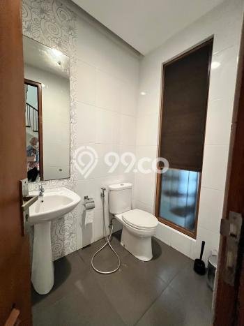 Rumah Kontrakan Jakarta Selatan LT 220m2 LB 270m2 Kawasan Kemang Rumah Kontrakan Jakarta Selatan LT 220m2 LB 270m2 Kawasan Kemang