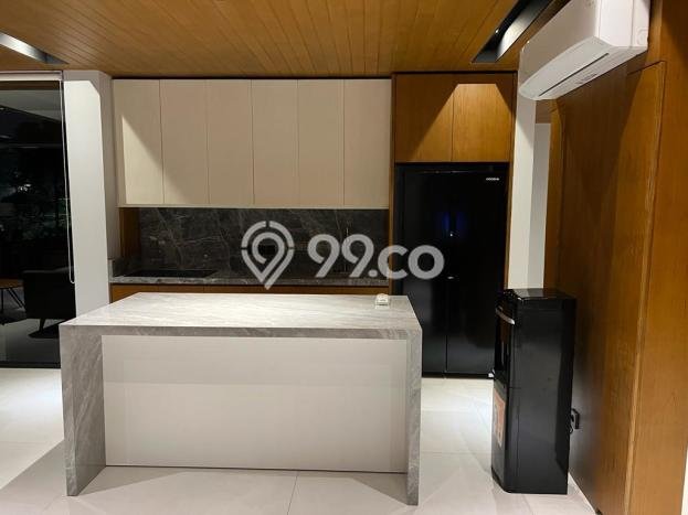 Rumah Mewah LB 425m2 Siap Pakai Desain Elegan di Kemang, Jakarta Selatan Rumah Mewah LB 425m2 Siap Pakai Desain Elegan di Kemang, Jakarta Selatan