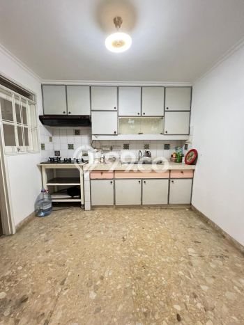 BEST LOCATION! Rumah kawasan Pasar Minggu, Dekat Stasiun, 3 KM, Luas 180m2m² Bangunan 150m2m² BEST LOCATION! Rumah kawasan Pasar Minggu, Dekat Stasiun, 3 KM, Luas 180m2m² Bangunan 150m2m²