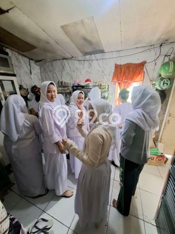 Disewakan! Rumah 3 Kamar Tidur &
3 Kamar Mandi di Antasari, Jakarta Selatan Disewakan! Rumah 3 Kamar Tidur &
3 Kamar Mandi di Antasari, Jakarta Selatan