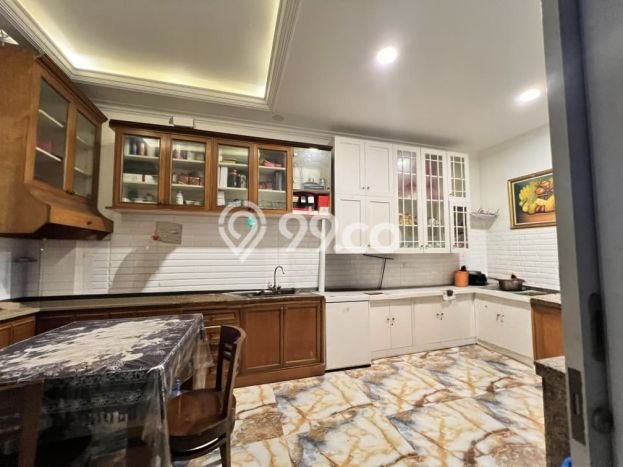 Rumah Mewah LB 350m2 Siap Huni Desain Elegan di Pejaten, Jakarta Selatan Rumah Mewah LB 350m2 Siap Huni Desain Elegan di Pejaten, Jakarta Selatan