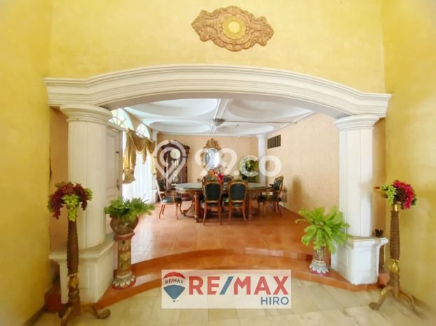 Ready to Use! Premium House LT 315m2 Desain Elegan di Kemang Pratama Ready to Use! Premium House LT 315m2 Desain Elegan di Kemang Pratama