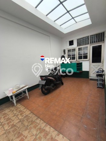 Rumah Luxury Modern Tanpa Renovasi di Kemang Pratama Bekasi Rumah Luxury Modern Tanpa Renovasi di Kemang Pratama Bekasi