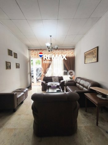 Rumah Luxury Modern Tanpa Renovasi di Kemang Pratama Bekasi Rumah Luxury Modern Tanpa Renovasi di Kemang Pratama Bekasi