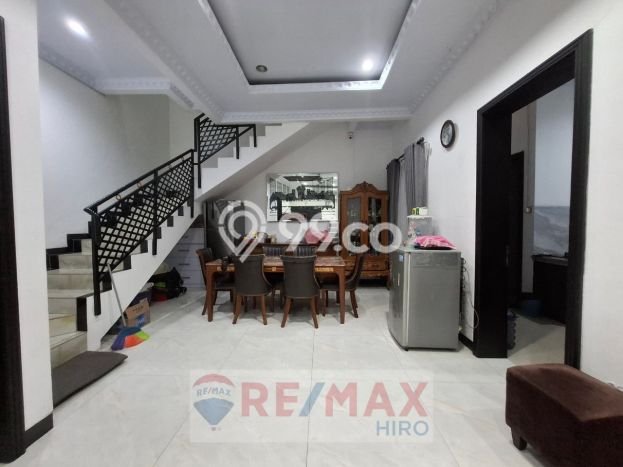 Jual Rumah Mewah Elegan Dengan View Eksklusif di Pekayon, Bekasi Jual Rumah Mewah Elegan Dengan View Eksklusif di Pekayon, Bekasi