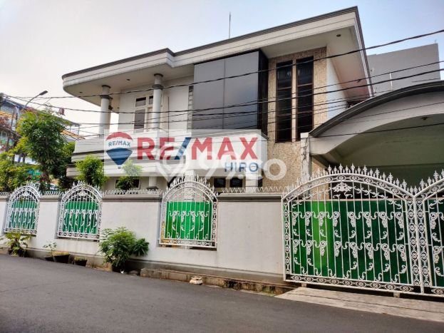 Hunian Mewah LB 450m2 Siap Huni Desain Elegan di Taman Galaxy, Bekasi Hunian Mewah LB 450m2 Siap Huni Desain Elegan di Taman Galaxy, Bekasi
