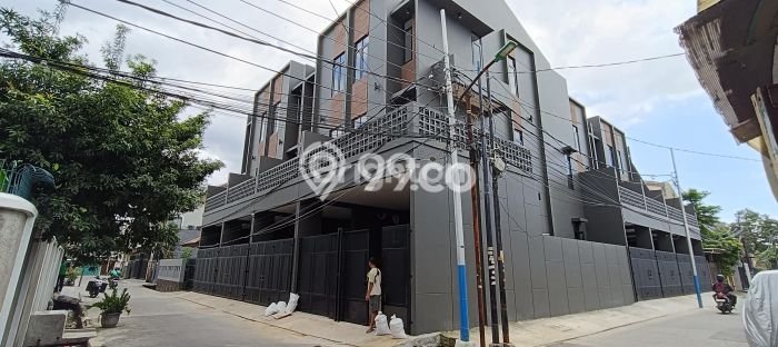 Dijual Rumah Eksklusif 4 KT di Duri Kepa, Jakarta Barat Dijual Rumah Eksklusif 4 KT di Duri Kepa, Jakarta Barat