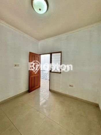 LOKASI PREMIUM! Rumah di Duri Kepa, 4 KM, Area Strategis, LT 90m² Bangunan 150m² LOKASI PREMIUM! Rumah di Duri Kepa, 4 KM, Area Strategis, LT 90m² Bangunan 150m²