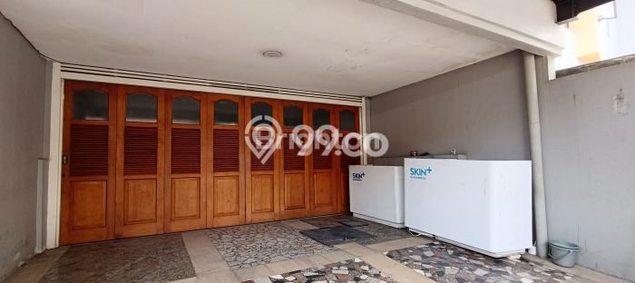 Dijual Rumah Luas Elegan Dengan View Eksklusif di Grogol, Jakarta Barat Dijual Rumah Luas Elegan Dengan View Eksklusif di Grogol, Jakarta Barat