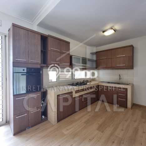 Dijual Rumah Mewah Elegan Dengan View Eksklusif di Kota Baru Parahyangan, Bandung Dijual Rumah Mewah Elegan Dengan View Eksklusif di Kota Baru Parahyangan, Bandung