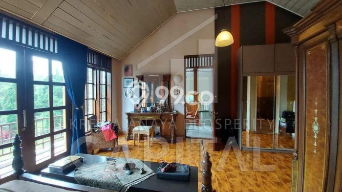 For Sale! Premium House LT 415m2 Desain Elegan di Setiabudi For Sale! Premium House LT 415m2 Desain Elegan di Setiabudi