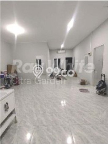Disewakan! Rumah 3 Kamar Tidur &
1 Kamar Mandi di Kalideres, Jakarta Barat Disewakan! Rumah 3 Kamar Tidur &
1 Kamar Mandi di Kalideres, Jakarta Barat
