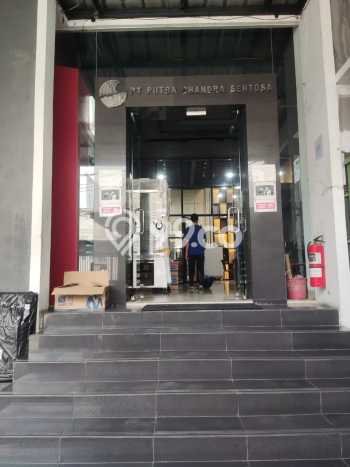 Gudang Dijual di Jakarta Utara LT 450m2 & LB 450m2 Lokasi Terbaik! Gudang Dijual di Jakarta Utara LT 450m2 & LB 450m2 Lokasi Terbaik!