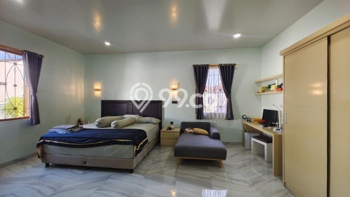 Hunian Elit LB 400m2 Siap Pakai Desain Elegan di Jimbaran, Badung Hunian Elit LB 400m2 Siap Pakai Desain Elegan di Jimbaran, Badung