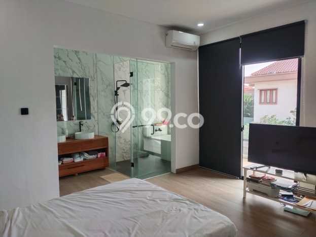 Jual Rumah Luas Megah Dengan View Eksklusif di Joglo, Jakarta Barat Jual Rumah Luas Megah Dengan View Eksklusif di Joglo, Jakarta Barat