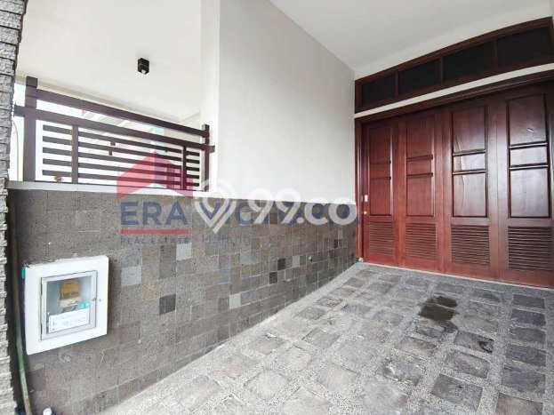 Rumah Eksklusif Siap Huni LT 249m2 di Dau, Malang Rumah Eksklusif Siap Huni LT 249m2 di Dau, Malang