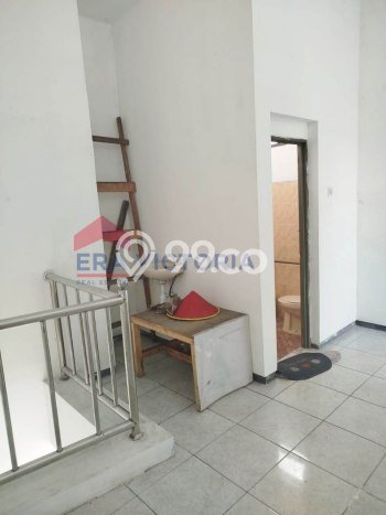 Ruko Disewakan di Lowokwaru, Luas 63m², Area Strategis, Ready Usaha Ruko Disewakan di Lowokwaru, Luas 63m², Area Strategis, Ready Usaha