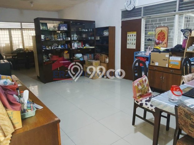 RECOMMENDED! Rumah kawasan Sukun, 3 KT, Lokasi Strategis, Luas 300m2m² Bangunan 250m2m² RECOMMENDED! Rumah kawasan Sukun, 3 KT, Lokasi Strategis, Luas 300m2m² Bangunan 250m2m²