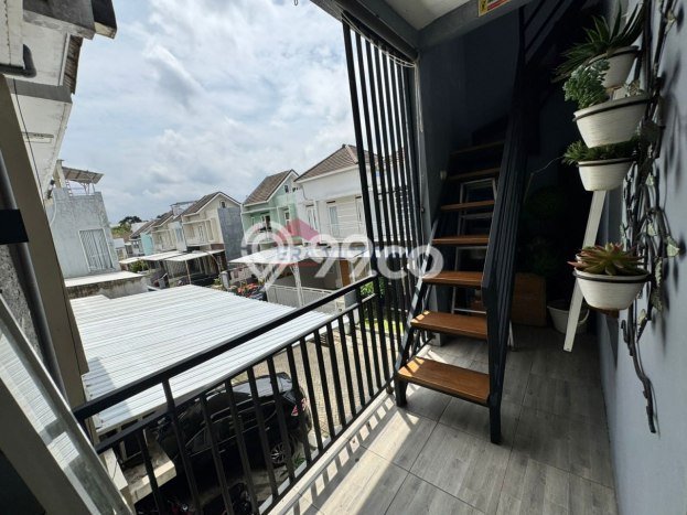 Hunian Cantik Minimalis Lb 140m2 di Lowokwaru, Malang Hunian Cantik Minimalis Lb 140m2 di Lowokwaru, Malang