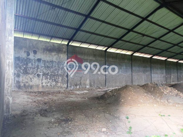 LOKASI PREMIUM! Gudang Kawasan Kepanjen, Luas 1200m2m², Area Komersial LOKASI PREMIUM! Gudang Kawasan Kepanjen, Luas 1200m2m², Area Komersial