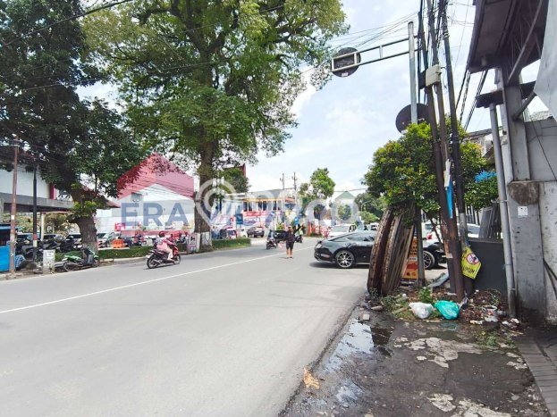 Ruko untuk Disewa di Pusat Malang Luas Bangunan 352m2 Ruko untuk Disewa di Pusat Malang Luas Bangunan 352m2
