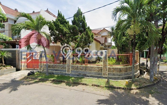 EXCLUSIVE HOME! Rumah area Sidoarjo, 3 KT, Konsep Minimalis, Luas 330m2m² Bangunan 300m2m² EXCLUSIVE HOME! Rumah area Sidoarjo, 3 KT, Konsep Minimalis, Luas 330m2m² Bangunan 300m2m²