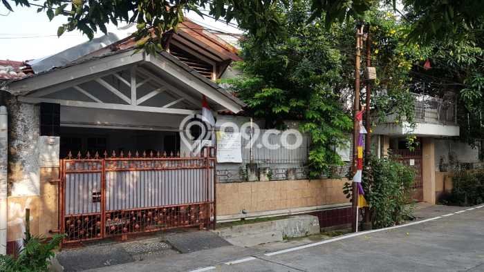 Hunian Elit LB 186m2 Siap Huni Desain Elegan di Bendungan Hilir, Jakarta Pusat Hunian Elit LB 186m2 Siap Huni Desain Elegan di Bendungan Hilir, Jakarta Pusat