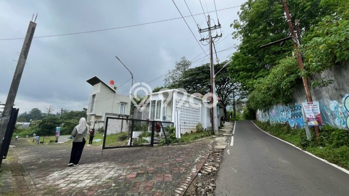Aset Potensial! Vila di Junrejo, Luas 77m2m², ROI Menjanjikan untuk bisnis Aset Potensial! Vila di Junrejo, Luas 77m2m², ROI Menjanjikan untuk bisnis