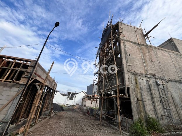 Rumah Kost Dijual di Blimbing, Malang, 10 KT, 10 KM, Bangunan 128m2 Rumah Kost Dijual di Blimbing, Malang, 10 KT, 10 KM, Bangunan 128m2