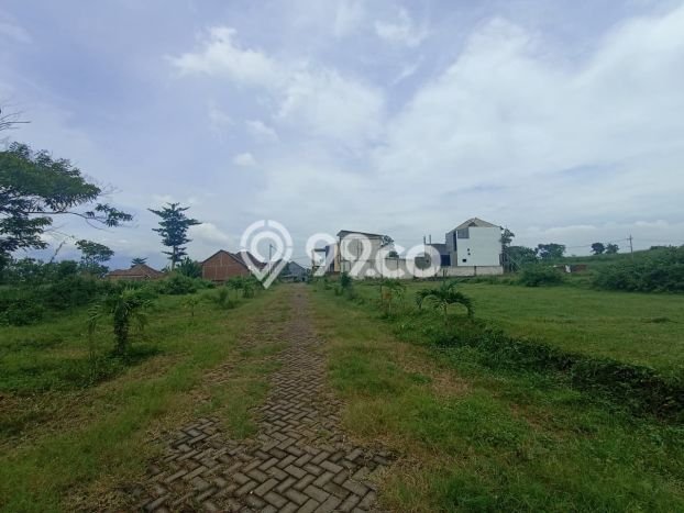 Lahan untuk Dijual Lokasi Pakis, Malang Luas 66m2 SHM Lahan untuk Dijual Lokasi Pakis, Malang Luas 66m2 SHM