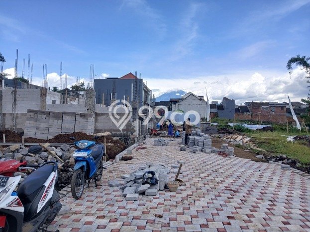 Rumah Luas Asri 10 KT Siap Huni di Merjosari Malang Rumah Luas Asri 10 KT Siap Huni di Merjosari Malang