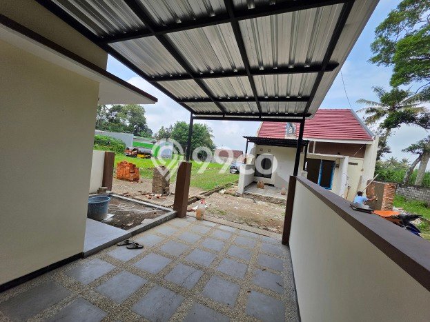 Rumah Nyaman 2 KT LB 48m2 Kondisi Bagus di Buring Rumah Nyaman 2 KT LB 48m2 Kondisi Bagus di Buring