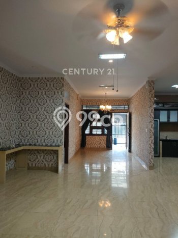 HARGA TERBAIK! Rumah area Taman Kopo Indah, 3 KM, Area Sejuk, Luas 161m² Bangunan 250m² HARGA TERBAIK! Rumah area Taman Kopo Indah, 3 KM, Area Sejuk, Luas 161m² Bangunan 250m²