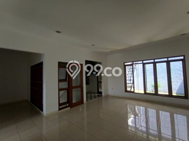 Rumah area Setra Duta, 1 KM, Area Nyaman Rumah area Setra Duta, 1 KM, Area Nyaman