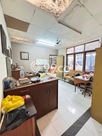Gudang di Pasteur, Luas 325m², Mainroad, Lokasi Strategis Gudang di Pasteur, Luas 325m², Mainroad, Lokasi Strategis