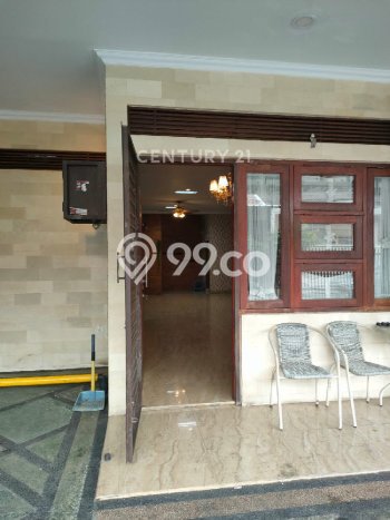 HARGA TERBAIK! Rumah area Taman Kopo Indah, 3 KM, Area Sejuk, Luas 161m² Bangunan 250m² HARGA TERBAIK! Rumah area Taman Kopo Indah, 3 KM, Area Sejuk, Luas 161m² Bangunan 250m²