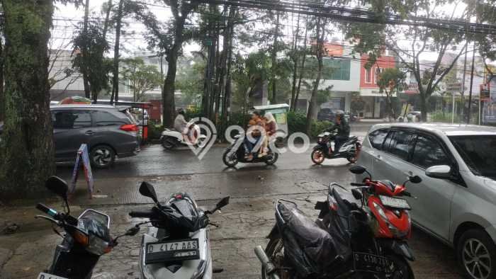 Disewakan Ruko di Pusat Kota Bandung Ramai Strategis Disewakan Ruko di Pusat Kota Bandung Ramai Strategis