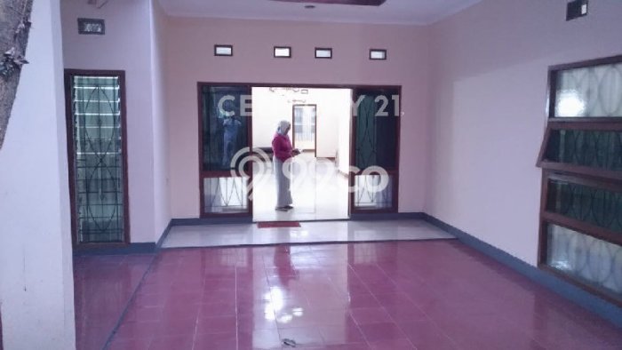 Jual Rumah Favorit Siap Huni LB 280m2 di Cimahi Utara, Cimahi Jual Rumah Favorit Siap Huni LB 280m2 di Cimahi Utara, Cimahi
