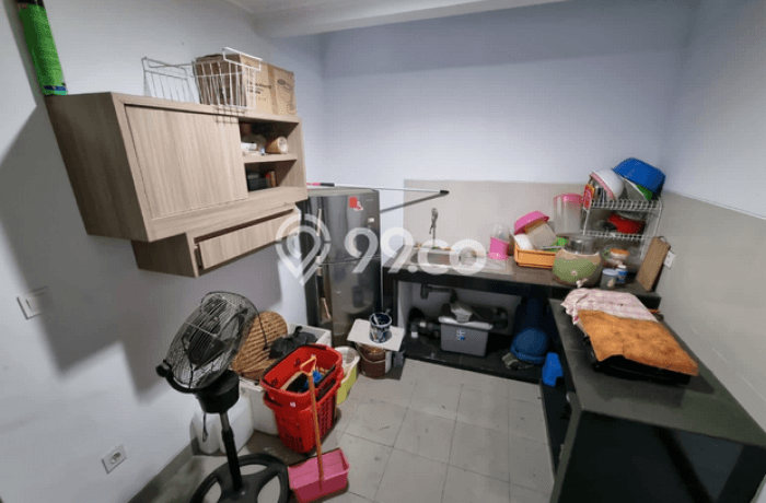 Rumah 4 Kamar Siap Huni Disewakan di Penjaringan Harga Kompetitif Rumah 4 Kamar Siap Huni Disewakan di Penjaringan Harga Kompetitif
