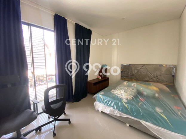 Rumah Disewakan Tangerang Selatan LT 76m2 LB 80m2 Area Graha Raya Bintaro Rumah Disewakan Tangerang Selatan LT 76m2 LB 80m2 Area Graha Raya Bintaro